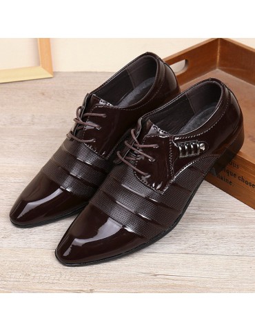 Men Stylish Leather Slip Resistant Metal Decoration Formal Dress Shoes