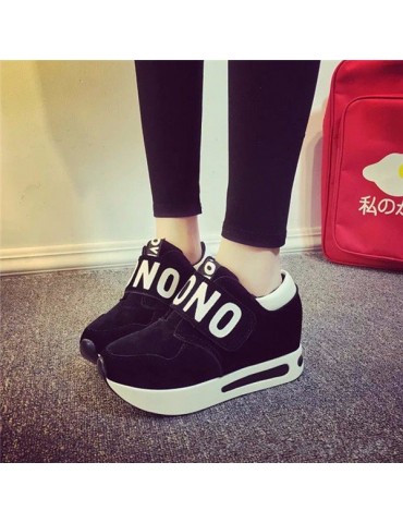 Black White Letter Cloth Hook Loop Flat Running Sport Casual Shoes