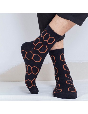 Mens Skin-friendly Deodorant Fashion Vogue Cotton Sports Socks Casual Comfortable Middle Tube Socks